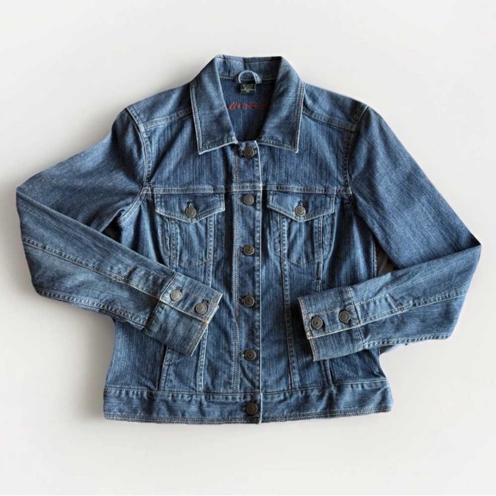 Eddie Bauer Women's XS Blue Denim Jacket Button Front Pockets Collared Short